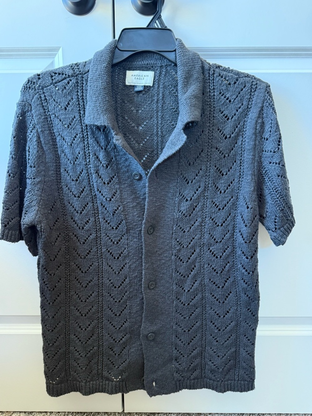 American Eagle Outfitters Men's Charcoal Gray Short-Sleeve Knit Cardigan